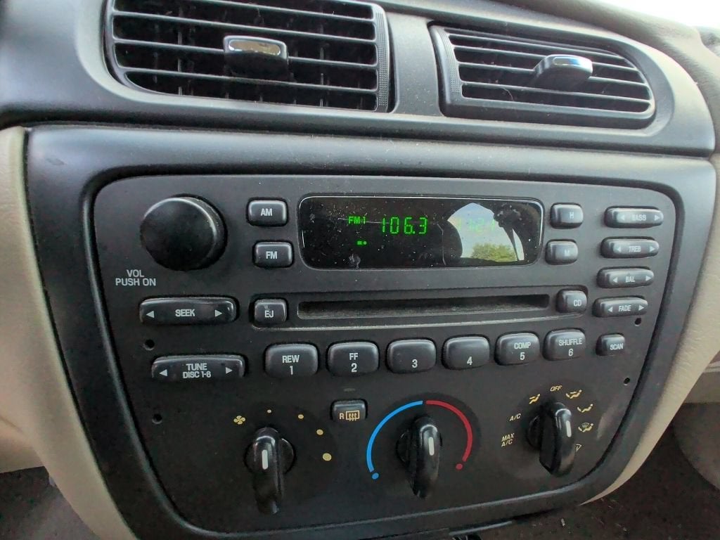 2001 Ford Taurus SES