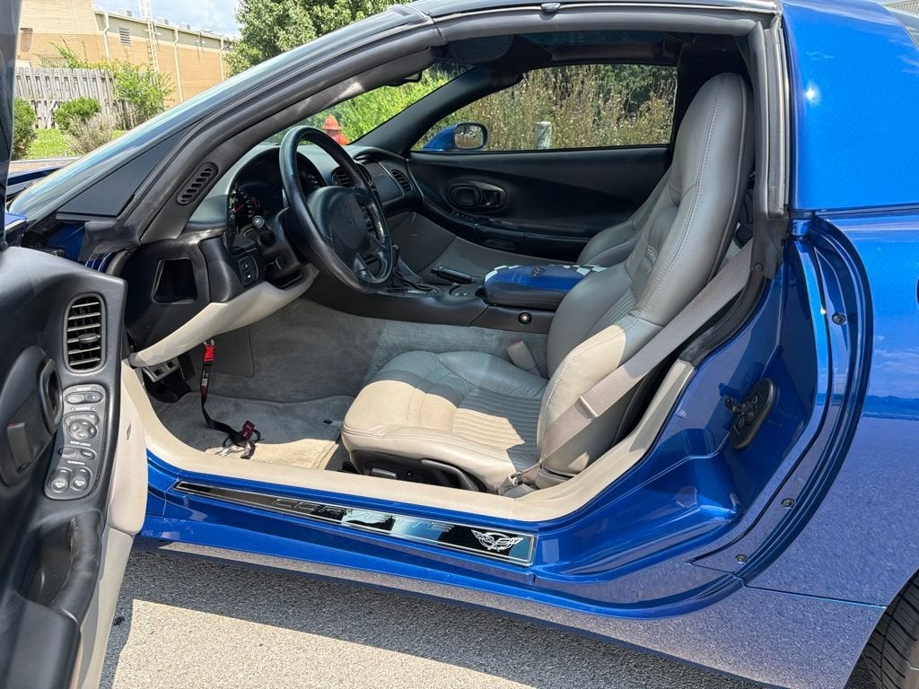 2002 Chevrolet Corvette Base
