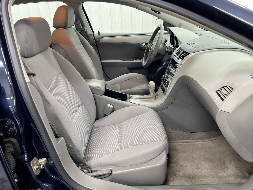 2009 Chevrolet Malibu LS w/1LS
