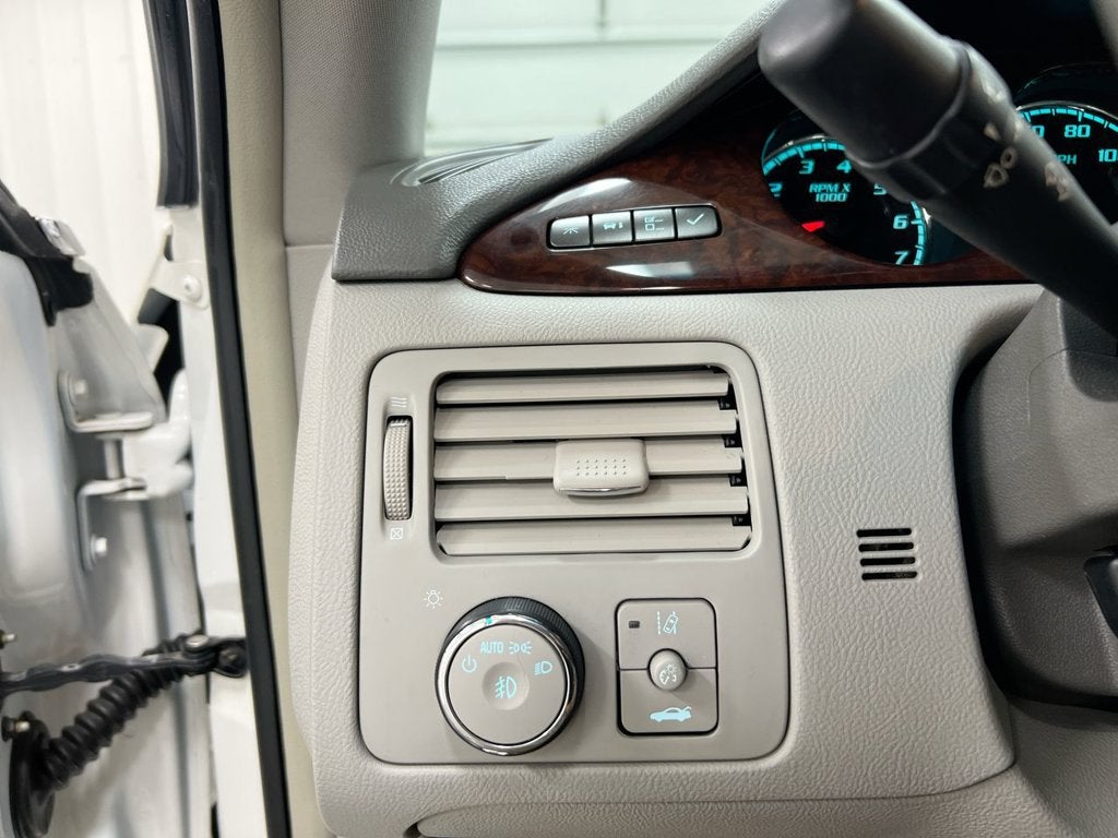 2011 Buick Lucerne CXL Premium