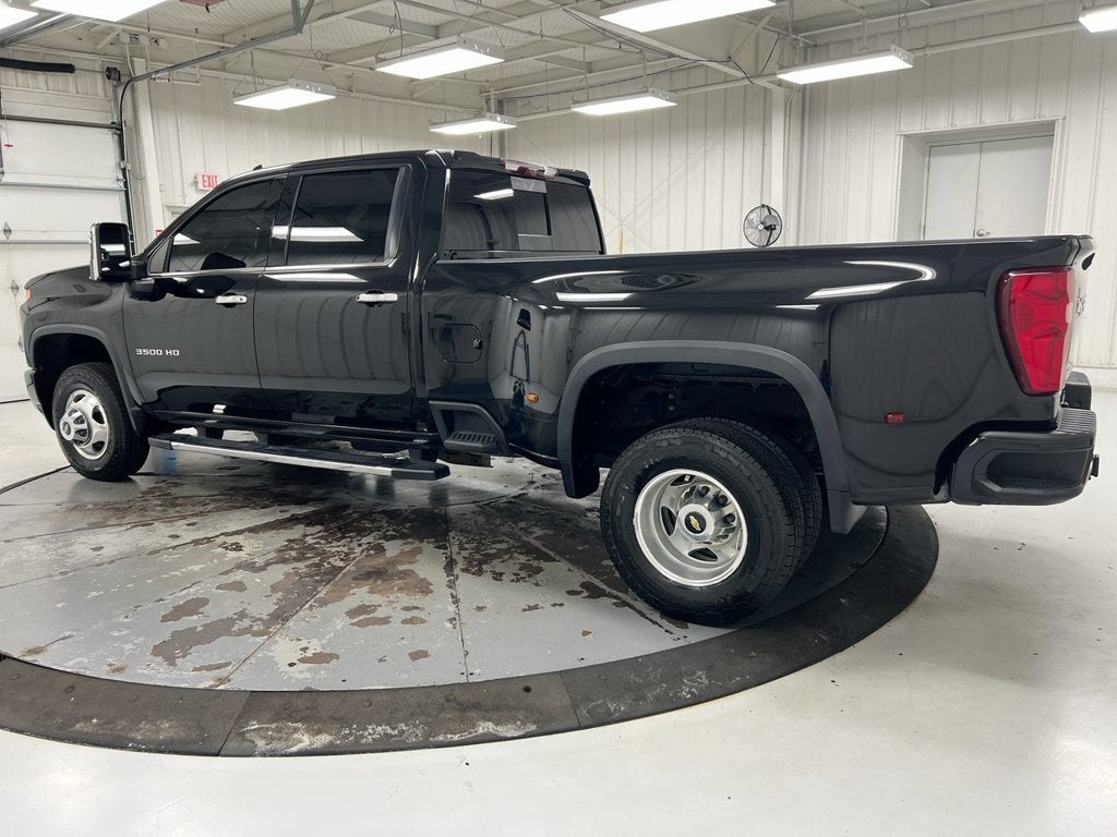 2022 Chevrolet Silverado 3500 HD High Country