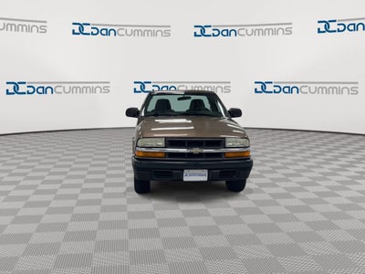 2003 Chevrolet S10 Base