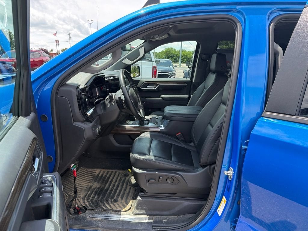 2025 Chevrolet Silverado 1500 RST