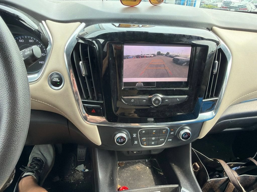 2023 Chevrolet Traverse LS