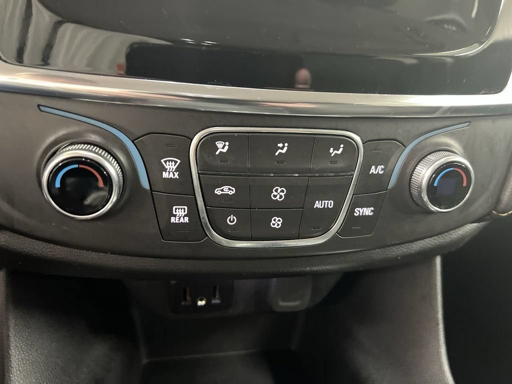 2021 Chevrolet Traverse LT Cloth
