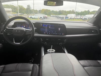 2025 Chevrolet Tahoe RST
