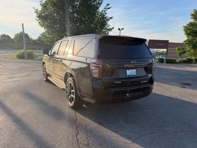2023 Chevrolet Suburban RST
