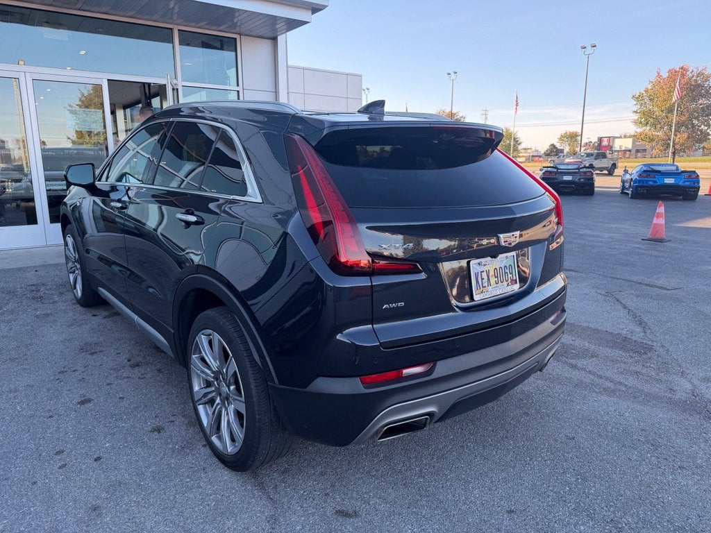 2023 Cadillac XT4 AWD Premium Luxury