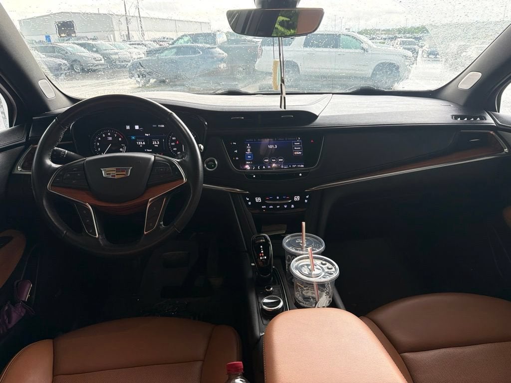 2022 Cadillac XT5 Premium Luxury