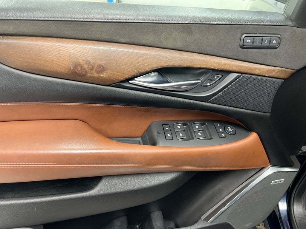 2018 Cadillac Escalade ESV Premium Luxury