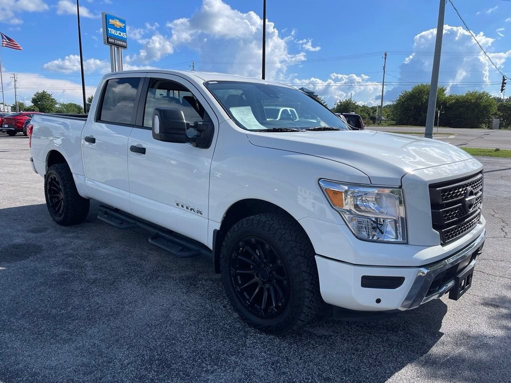 2024 Nissan Titan SV