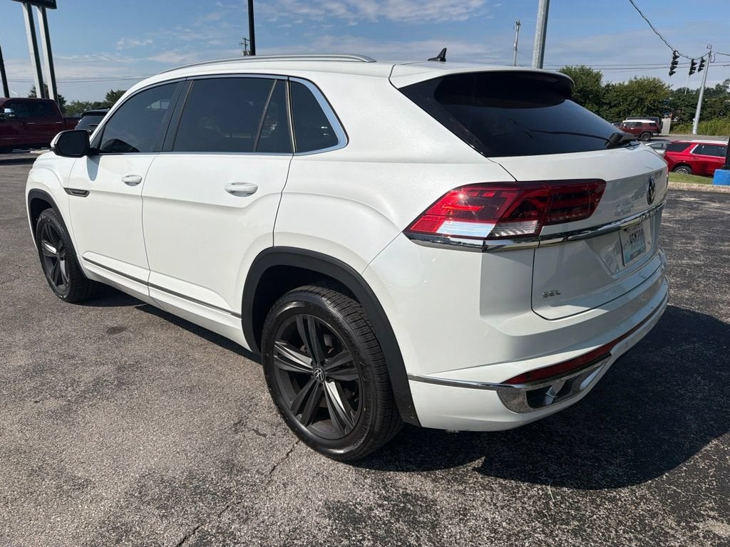 2022 Volkswagen Atlas Cross Sport 2.0T SEL R-Line