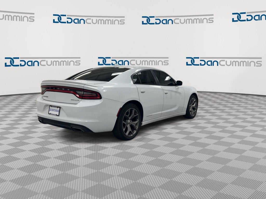 2015 Dodge Charger SXT