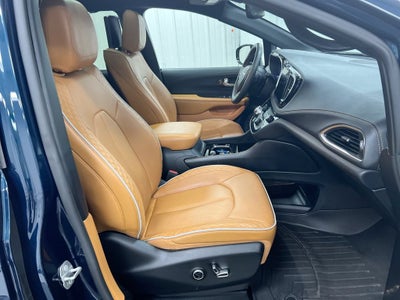 2023 Chrysler Pacifica Pinnacle