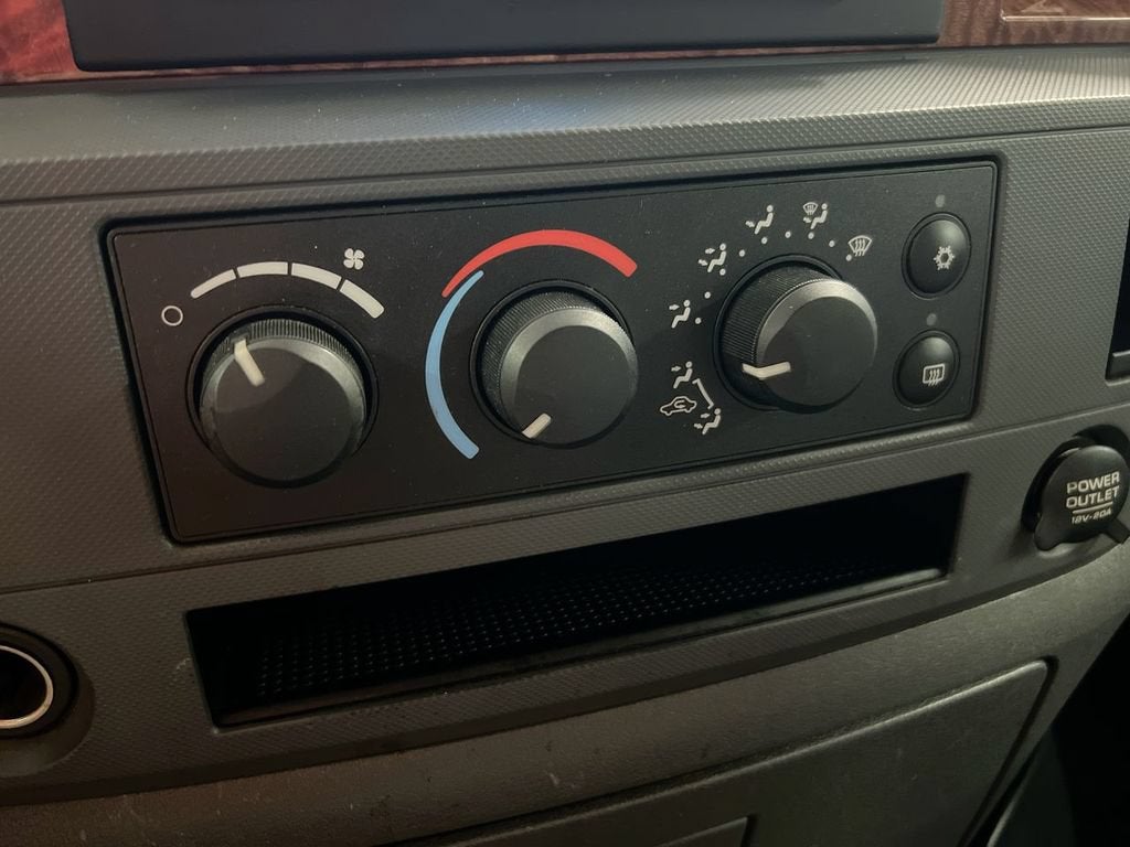 2006 Dodge Ram 2500 SLT