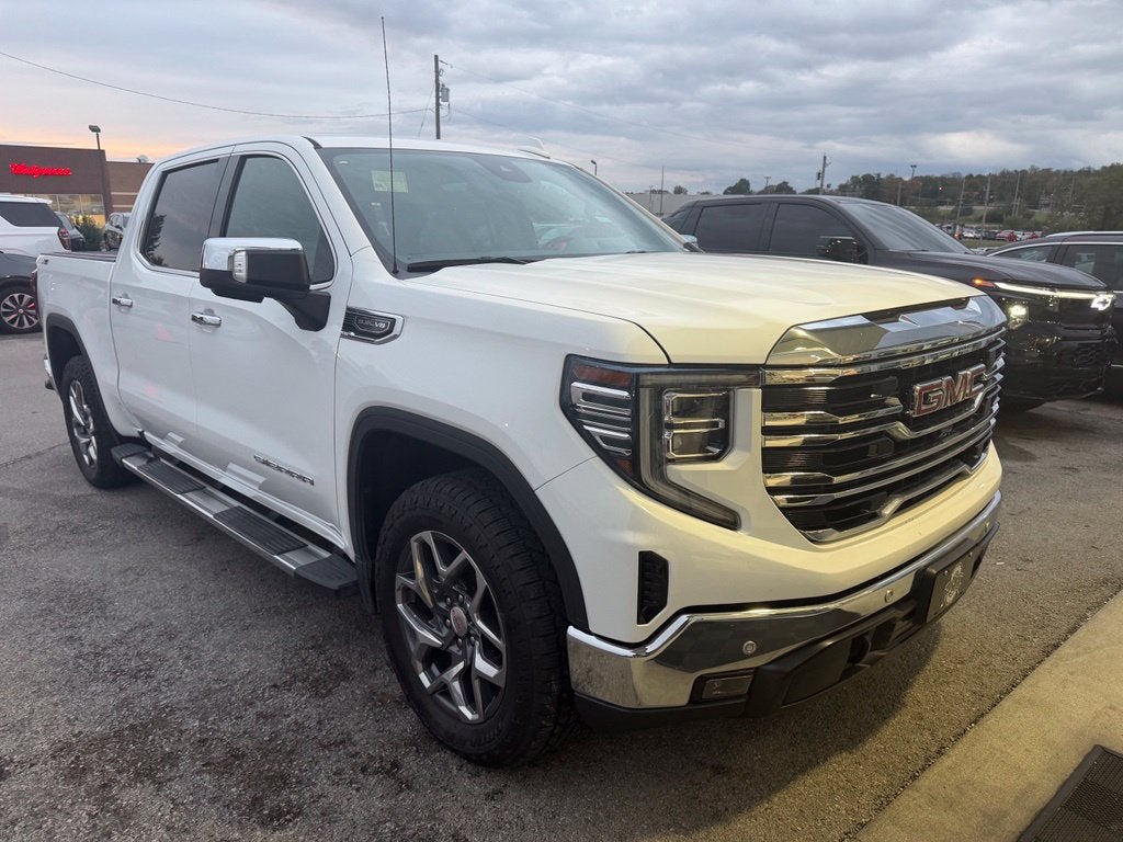 2022 GMC Sierra 1500 SLT