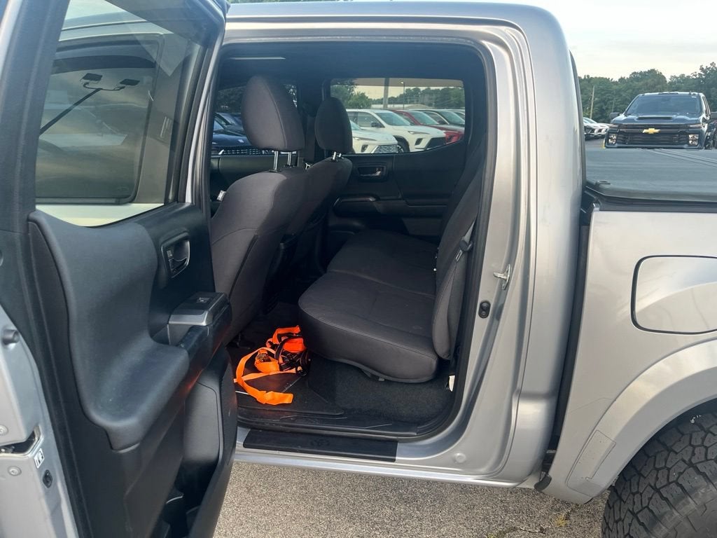 2016 Toyota Tacoma SR