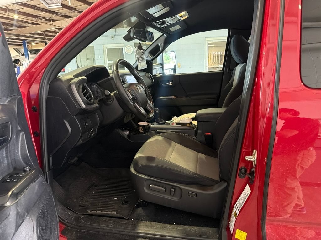 2020 Toyota Tacoma 4WD SR