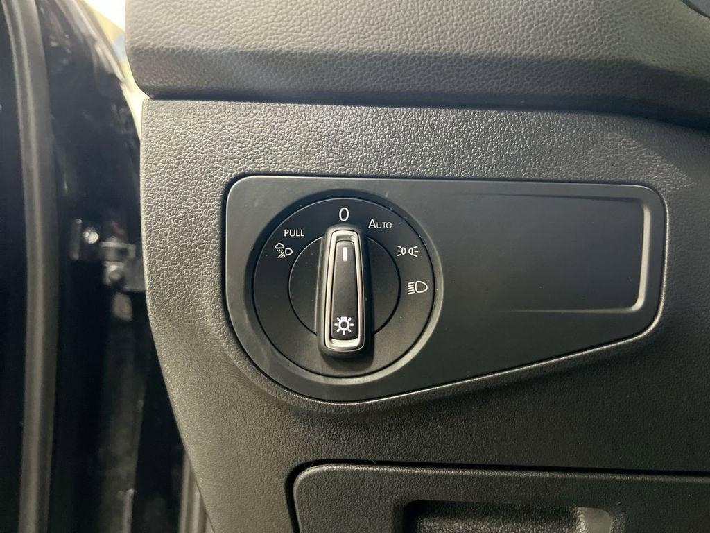 2022 Volkswagen Tiguan SEL R-Line