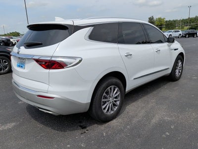 2022 Buick Enclave Essence