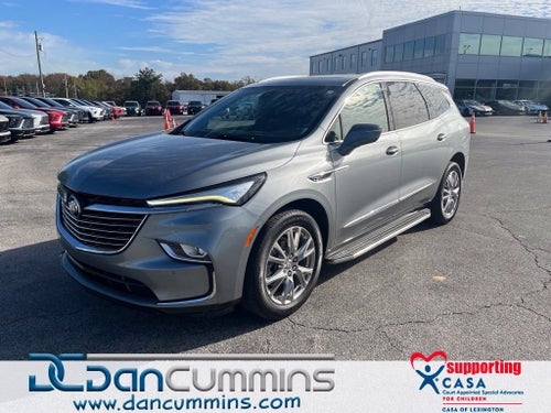 2023 Buick Enclave Essence