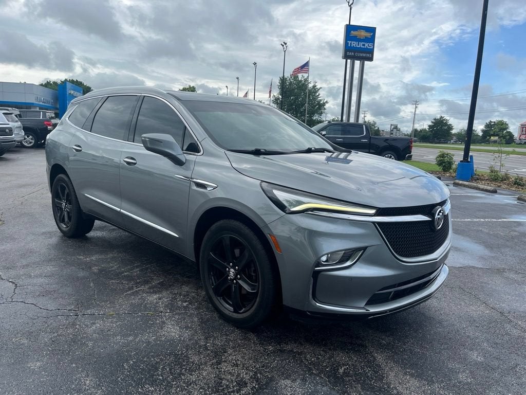 2023 Buick Enclave Essence