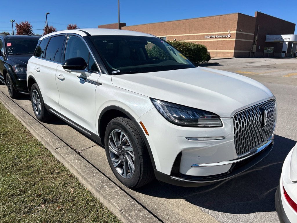 2023 Lincoln Corsair Standard