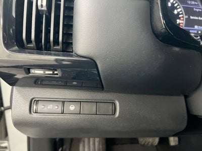 2023 Nissan Pathfinder SV