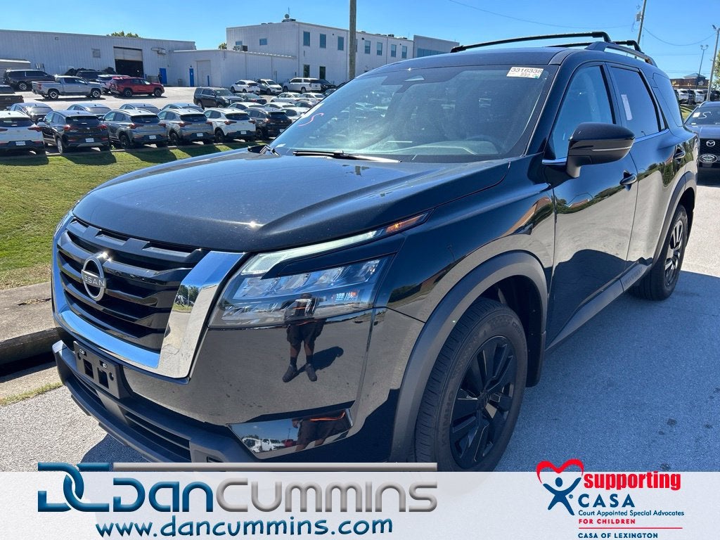 2024 Nissan Pathfinder SV