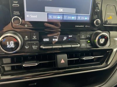 2022 Toyota Highlander LE