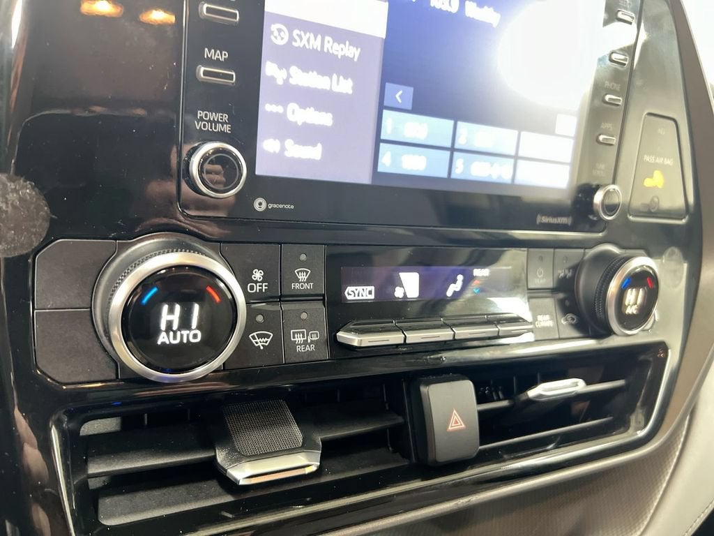 2022 Toyota Highlander L