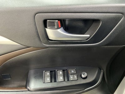 2018 Toyota Highlander SE