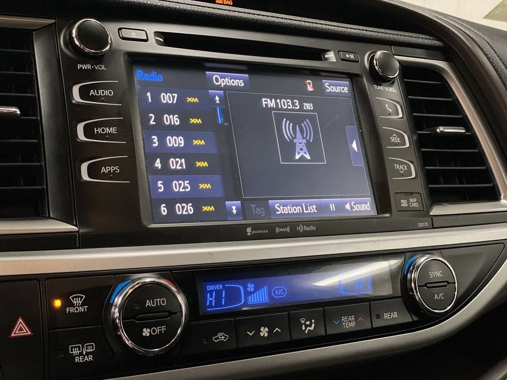 2018 Toyota Highlander SE