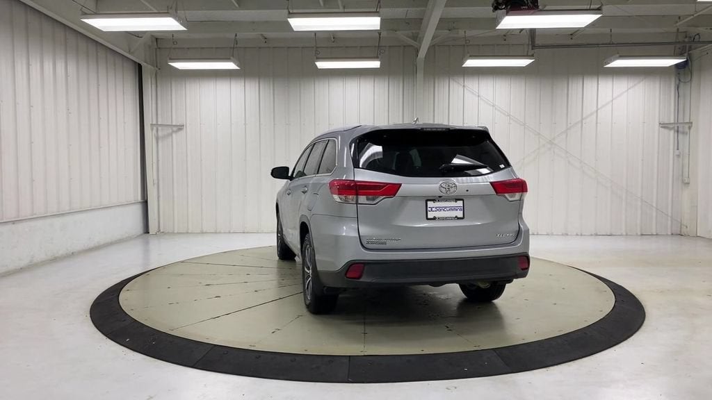 2018 Toyota Highlander SE