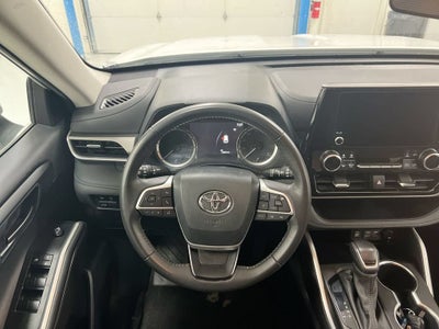 2025 Toyota Highlander LE