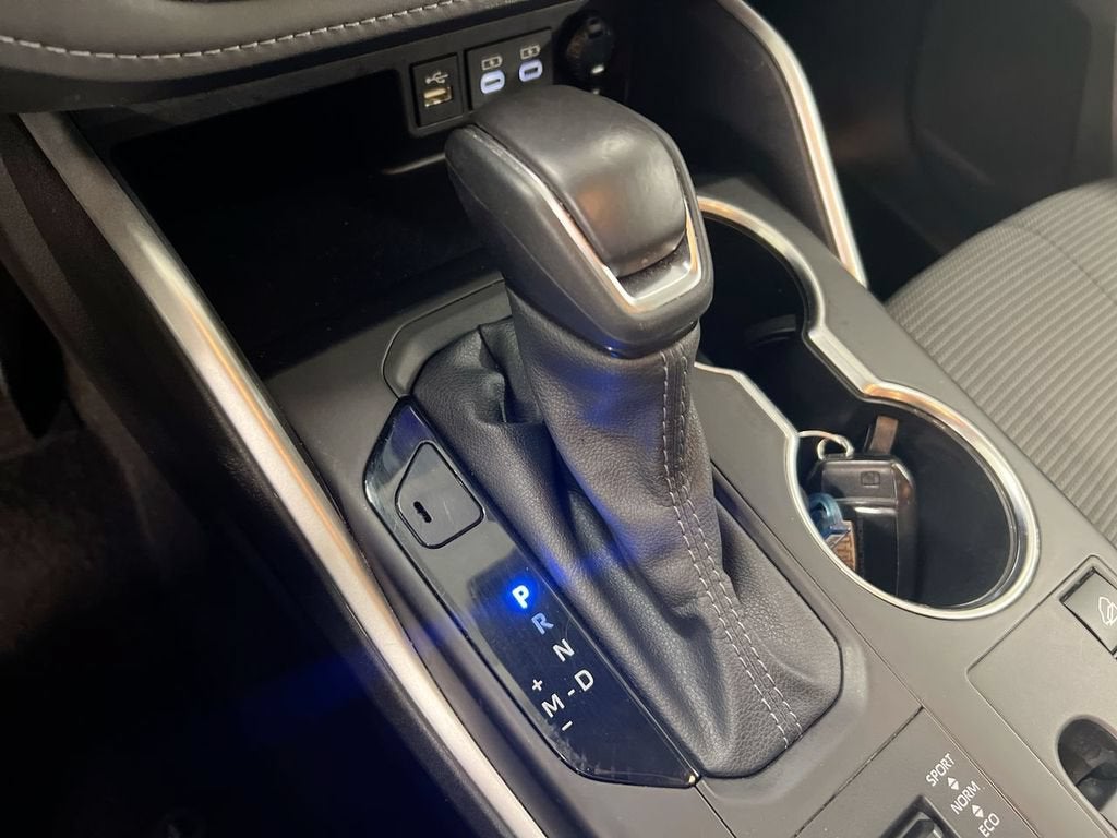 2025 Toyota Highlander LE