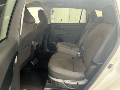 2025 Toyota Highlander LE