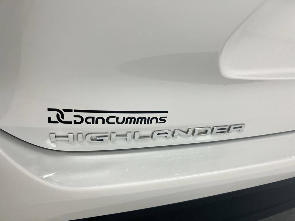 2025 Toyota Highlander LE