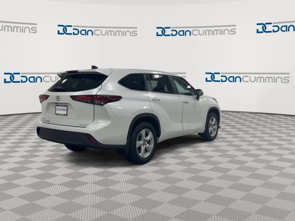 2025 Toyota Highlander LE