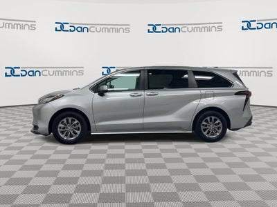 2023 Toyota Sienna LE