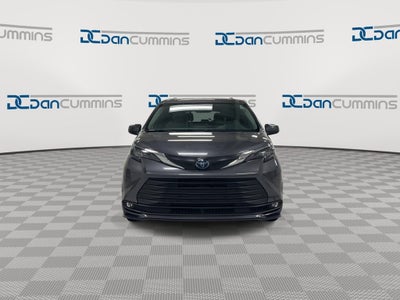 2025 Toyota Sienna XLE