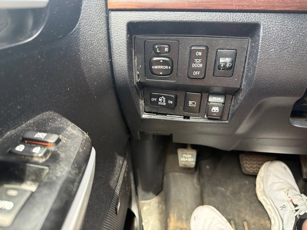 2018 Toyota Tundra 4WD SR5