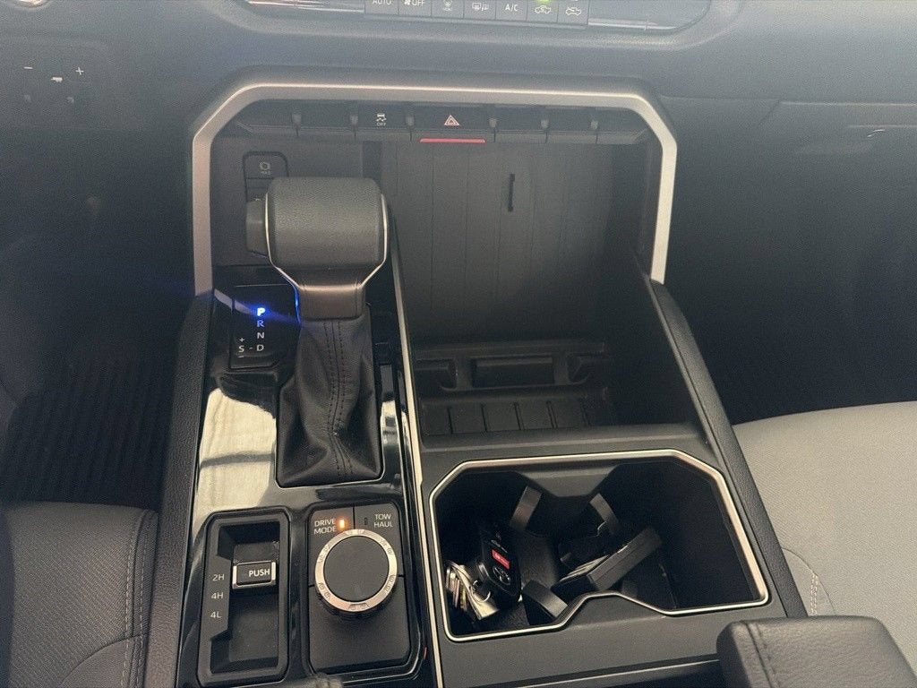 2024 Toyota Tundra 4WD SR5