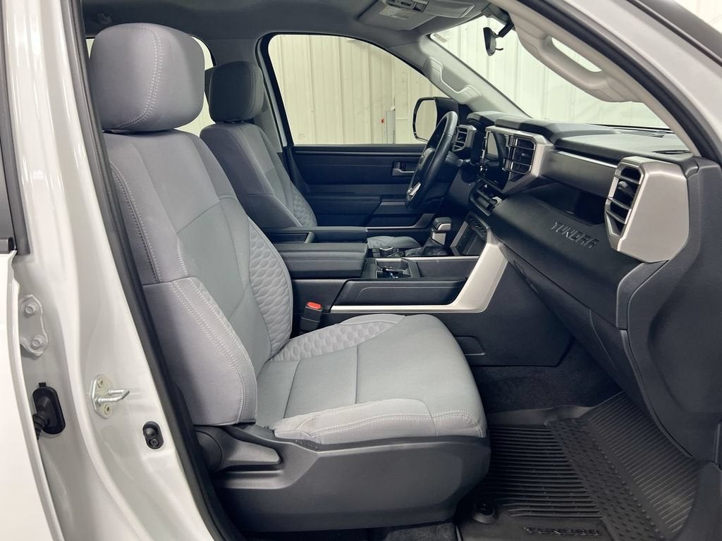 2024 Toyota Tundra 4WD SR5