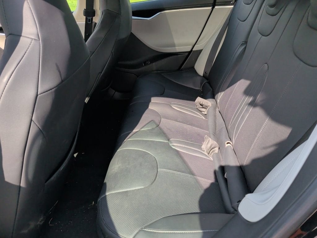 2015 Tesla Model S 85D