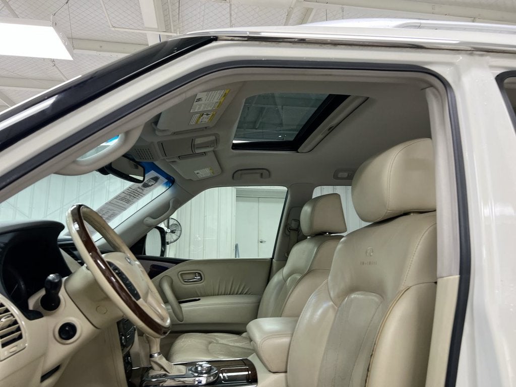 2011 INFINITI QX56 7-passenger