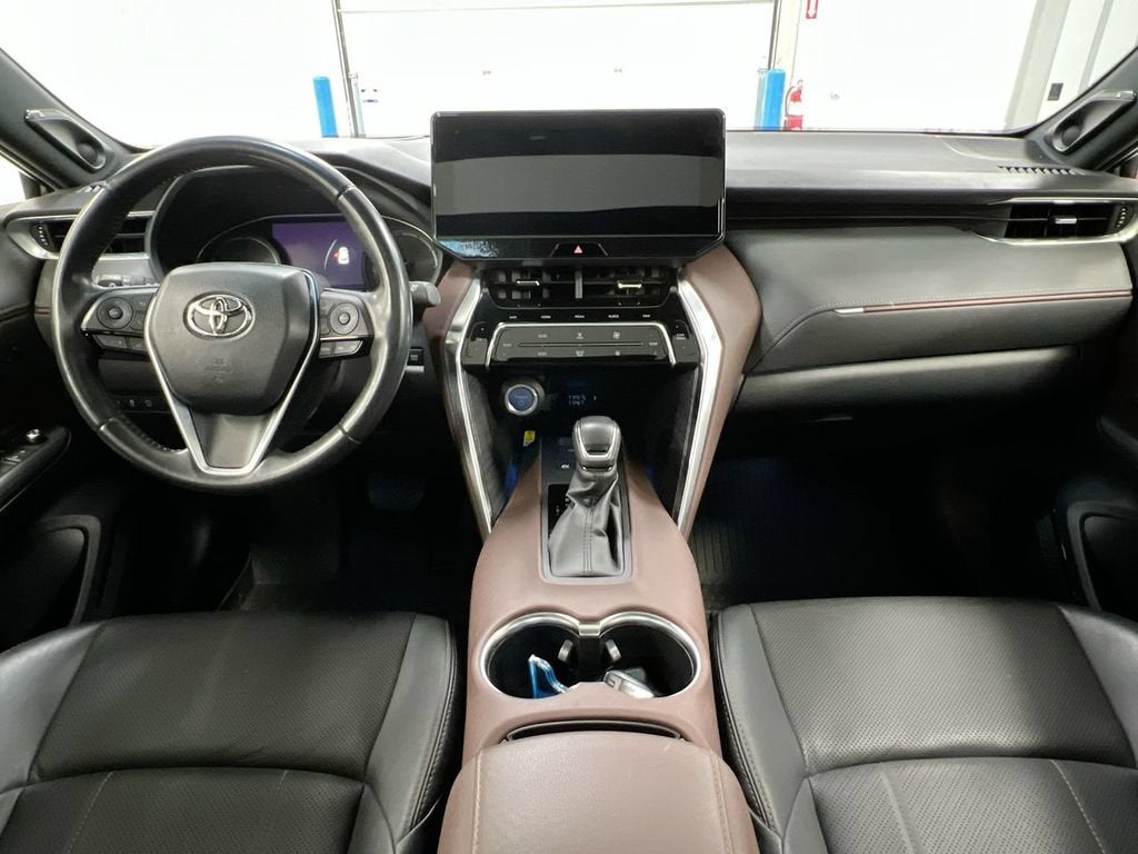 2022 Toyota Venza LE