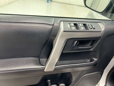 2013 Toyota 4Runner SR5