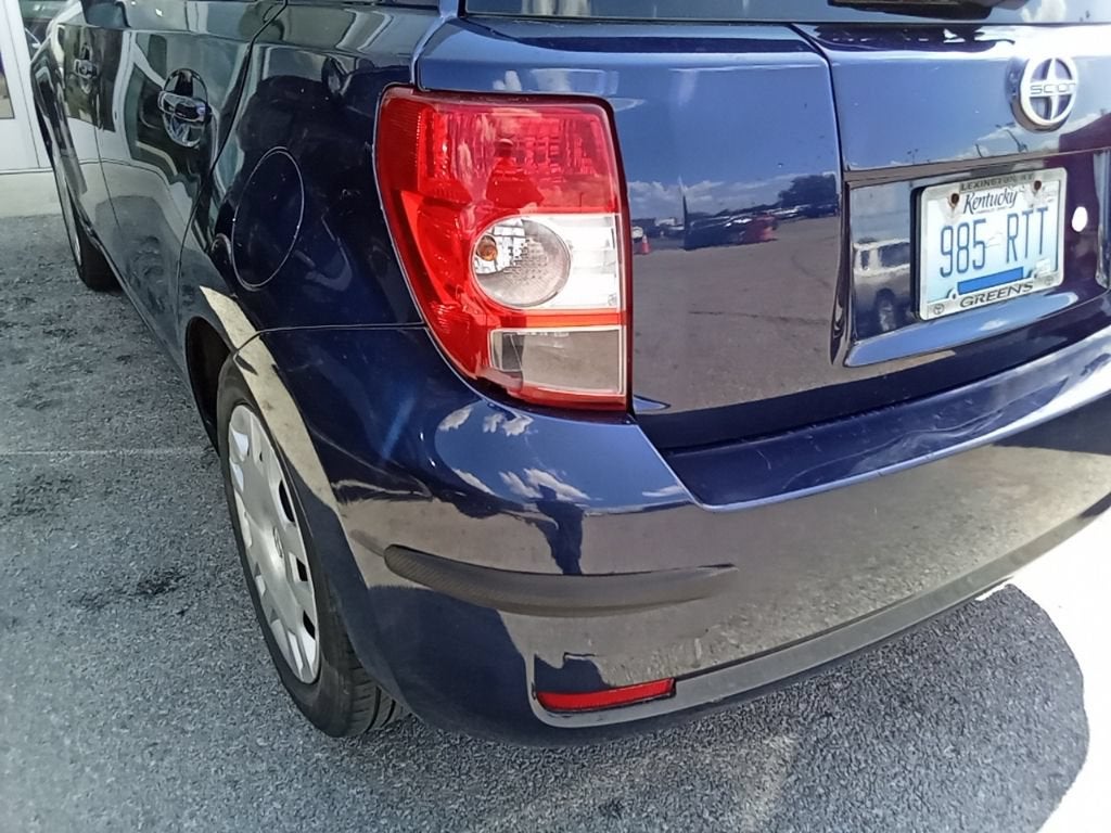 2014 Scion xD Base