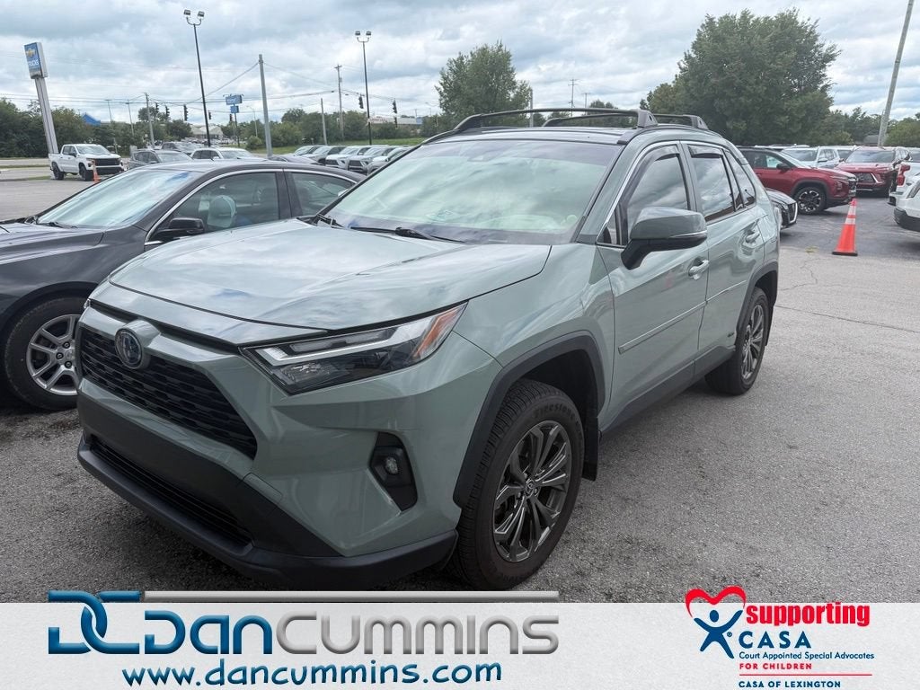 2022 Toyota RAV4 Hybrid XLE Premium